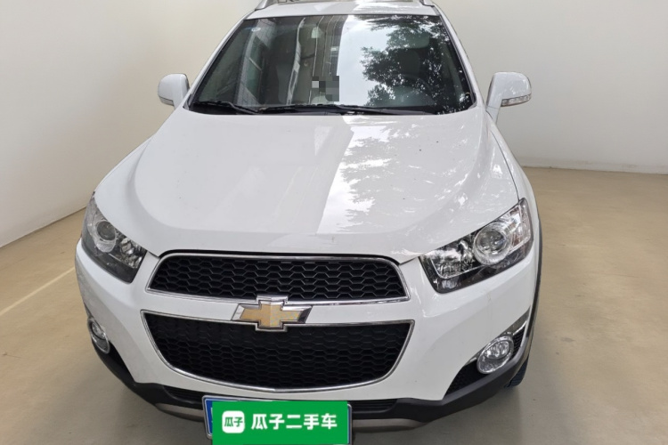 Chevrolet Captiva (Imported) 2015 car image #3