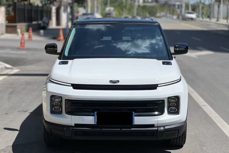 GEELY ICON 2024 car image #3