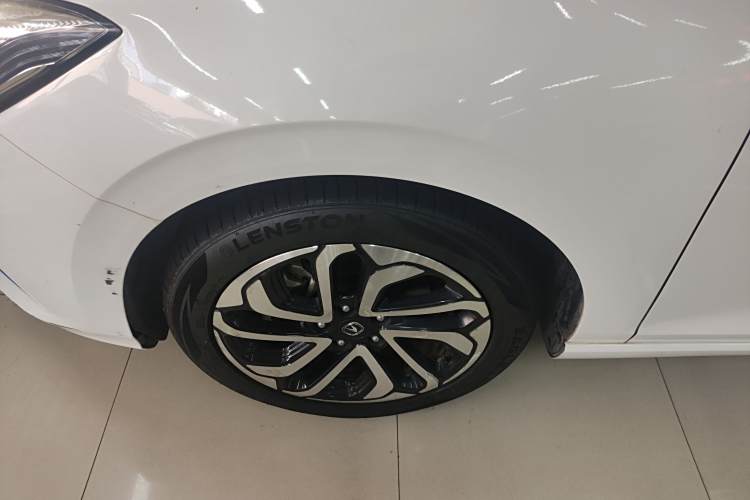 Changan Eado EV 2019 #3 Changan Eado EV 2019 image de voiture #3