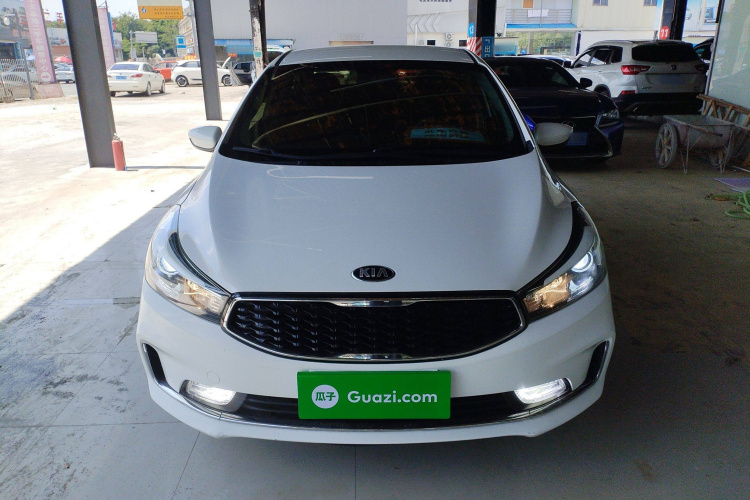 Kia K3 2017 #3 Kia K3 2017 car image #3