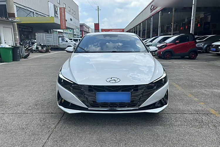 Hyundai Elantra EV 2021 car image #3