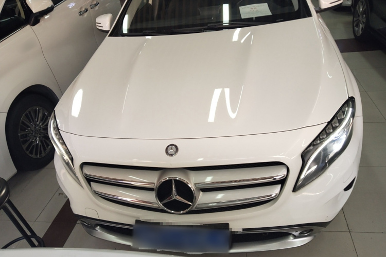 Mercedes-Benz GLA Class 2015 car image #3