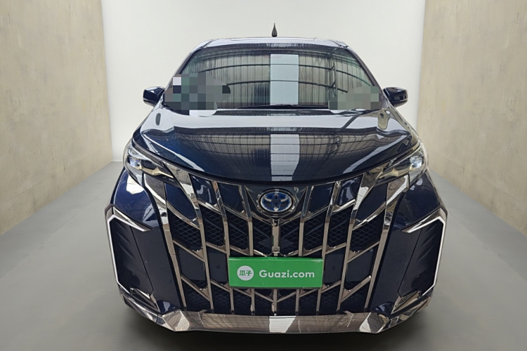 Toyota Granvia 2023 immagine di auto #3