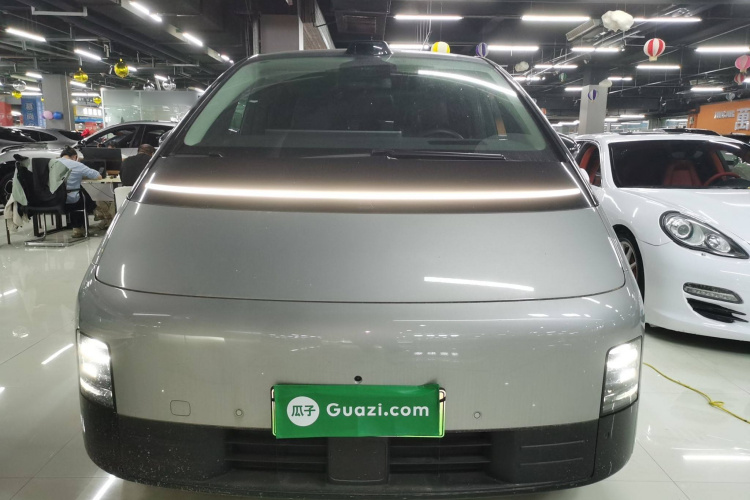 理想汽车 理想MEGA 2024 汽车图片 #3