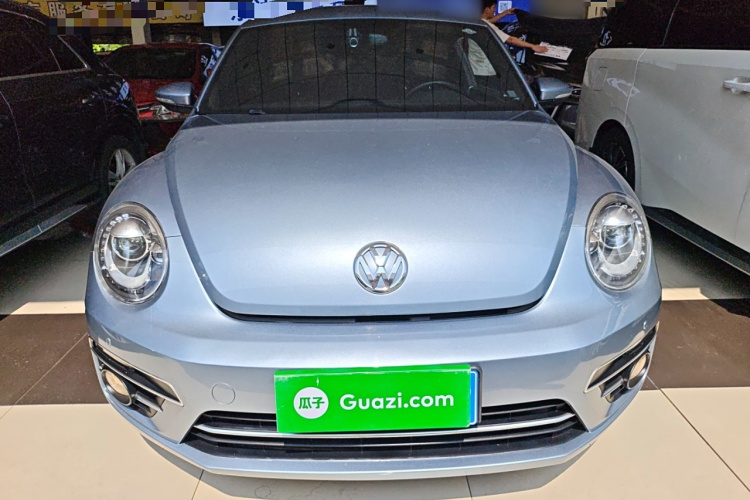 Volkswagen Beetle 2018 immagine di auto #3