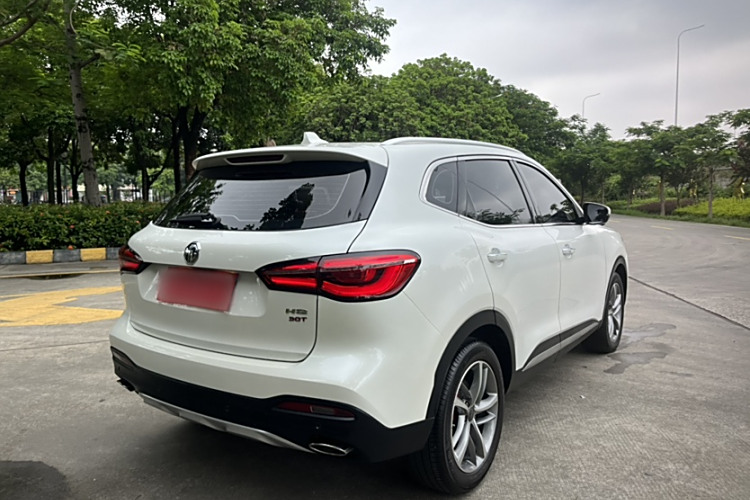 MG HS 2019 car image #3