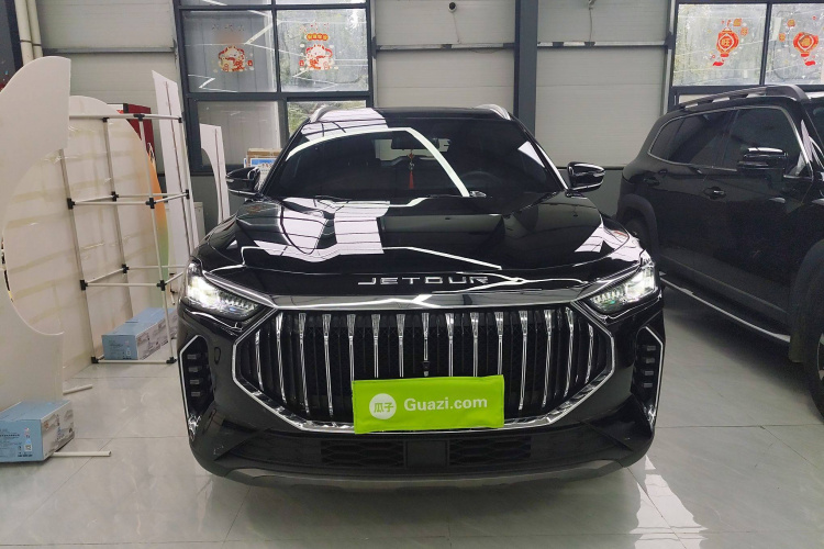 X70 PLUS 2023 image de voiture #3