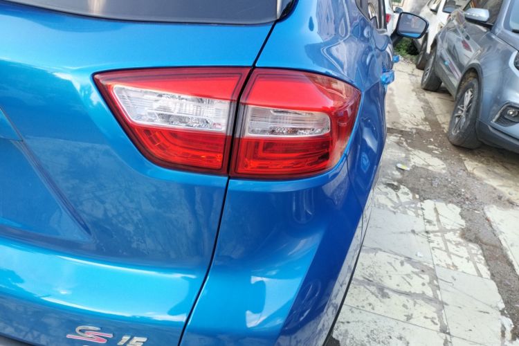 Changan CS15 EV 2017 #3 Changan CS15 EV 2017 imagen de coche #3