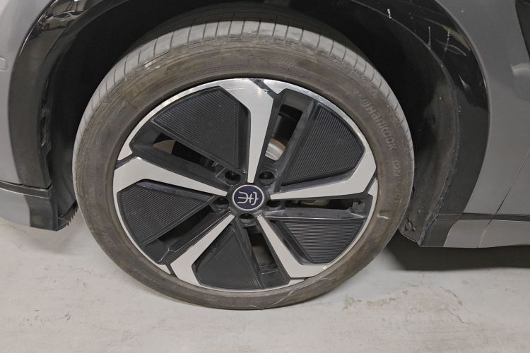 BYD SongL EV 2024 #3 BYD SongL EV 2024 car image #3