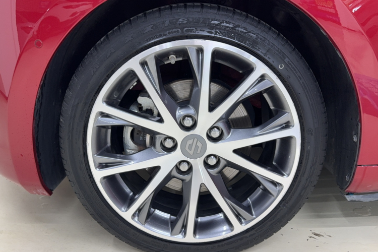 零跑汽车 零跑S01 2022 汽车图片 #3