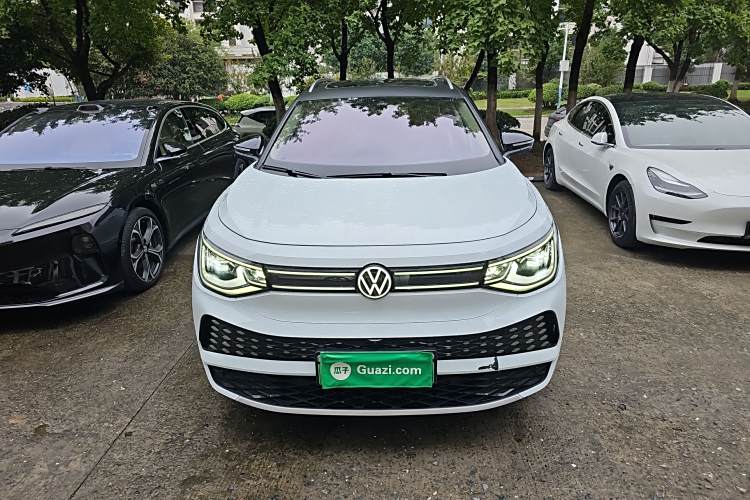 Volkswagen ID.6 X 2024 car image #3