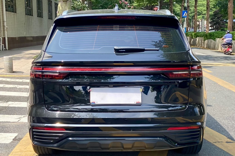 GEELY Tugella 2021 #3 GEELY Tugella 2021 car image #3