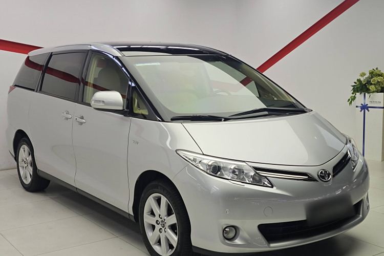 Toyota Previa 2018 car image #3