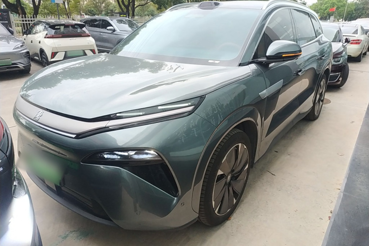 BYD Tang L 2025 immagine di auto #3