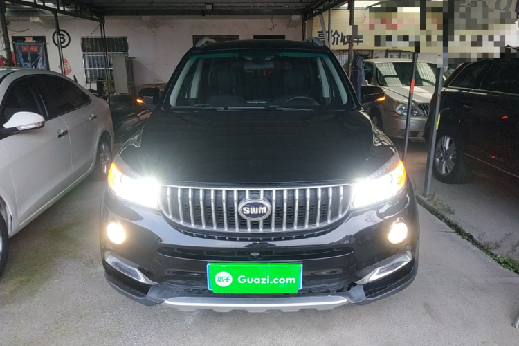 SWM X7 2022 صورة سيارة #3