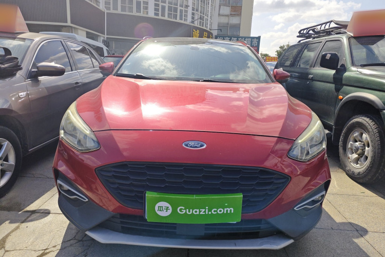 Ford Focus Active 2019 صورة سيارة #3
