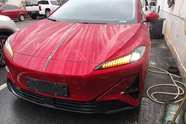 HongQi TianGong 05 2025 #3 HongQi TianGong 05 2025 car image #3