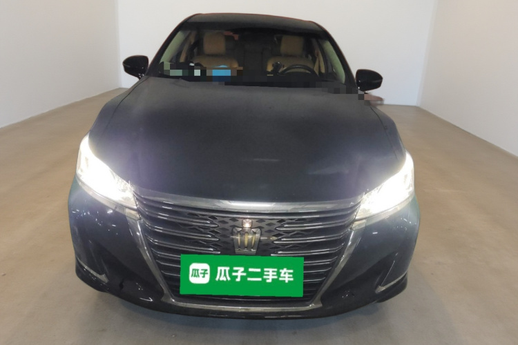 丰田 皇冠 2018 汽车图片 #3