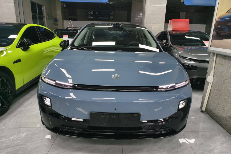 零跑汽车 零跑B01 2025 汽车图片 #3