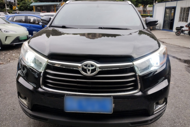 Toyota Highlander (Imported) 2016 car image #3