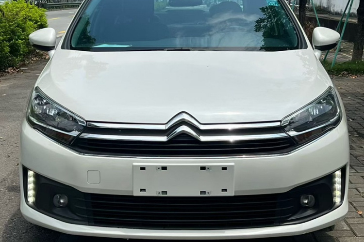 Citroen C4 C-Quatre 2016 #3 Citroen C4 C-Quatre 2016 car image #3