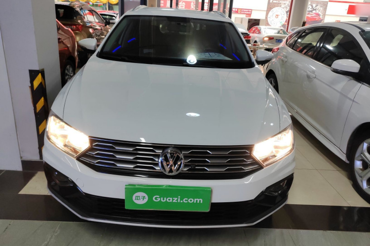 Volkswagen C-Trek 2019 immagine di auto #3