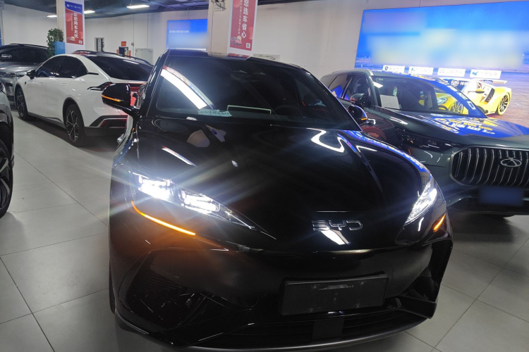 BYD Sea Lion 07 EV 2024 صورة سيارة #3