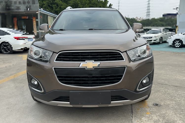Chevrolet Captiva (Imported) 2016 car image #3