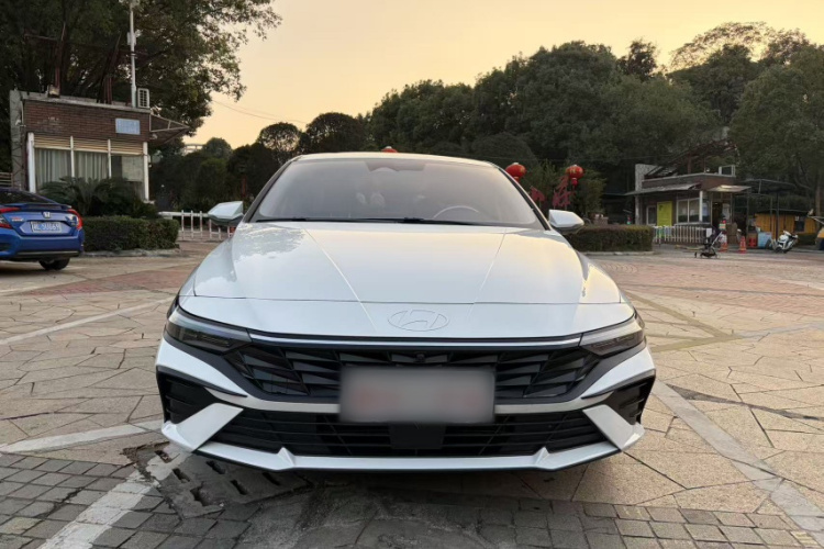 Hyundai Elantra EV 2024 car image #3