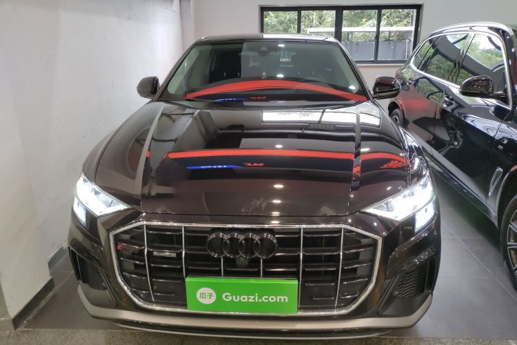 Audi Q8 2020 car image #3
