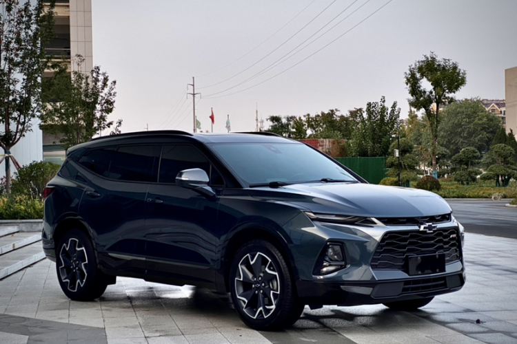 Chevrolet Blazer 2021 изображение автомобиля #3