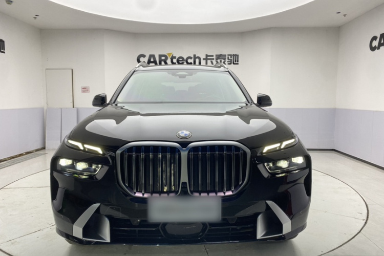 BMW X7 2023 #3 BMW X7 2023 car image #3