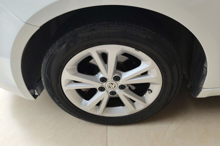 MG GT 2017 car image #3