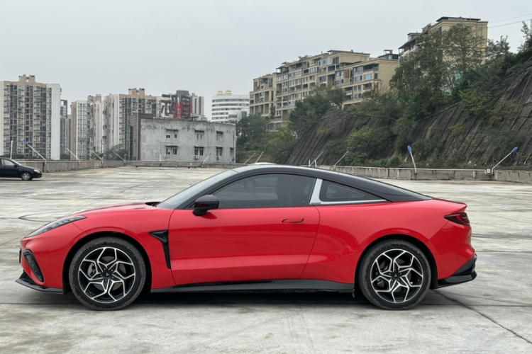 哪吒汽车 哪吒GT 2023 汽车图片 #3