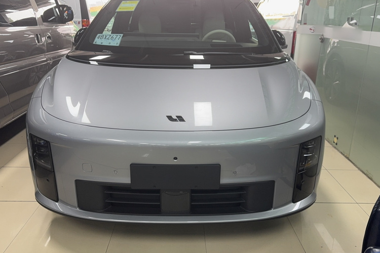 理想汽车 理想i6 2025 汽车图片 #3