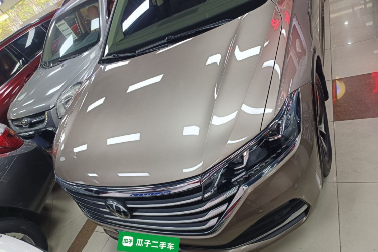 Volkswagen Viloran 2020 car image #3