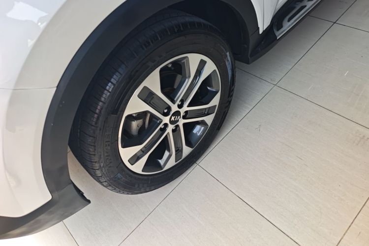 起亚 智跑 2018 汽车图片 #3