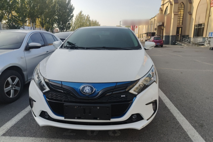 BYD Qin New Energy 2018 car image #3