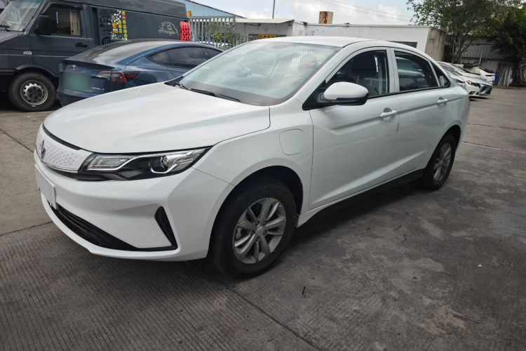 睿蓝汽车 枫叶60s 2023 汽车图片 #3