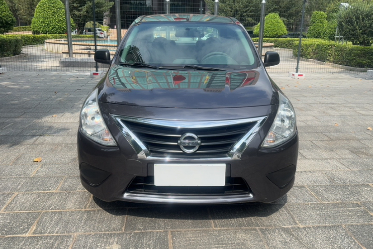 Nissan Sunny 2017 car image #3
