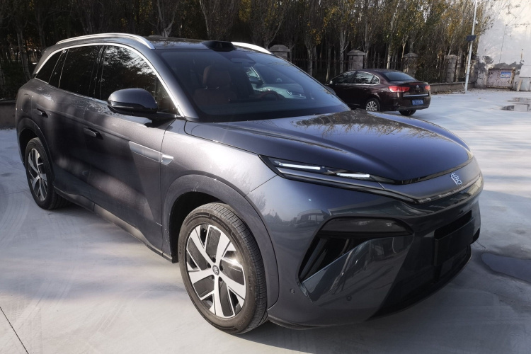 BYD Tang L 2025 #3 BYD Tang L 2025 car image #3