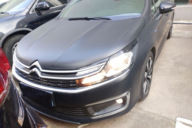 Citroen C4L 2017 image de voiture #3