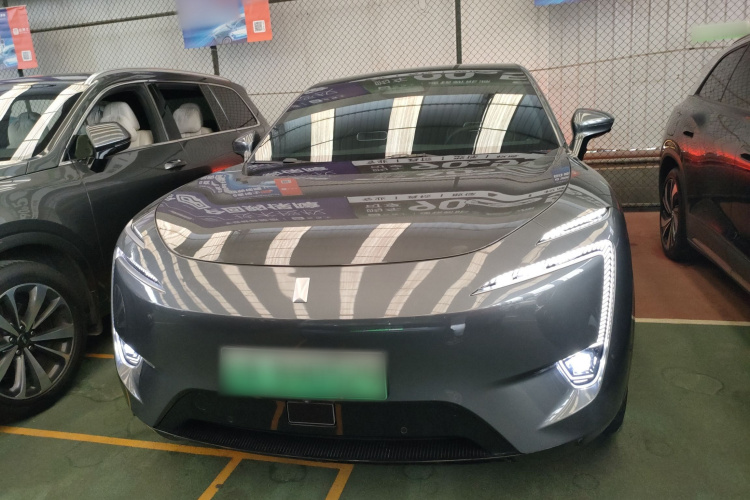 Avatr 11 2022 car image #3