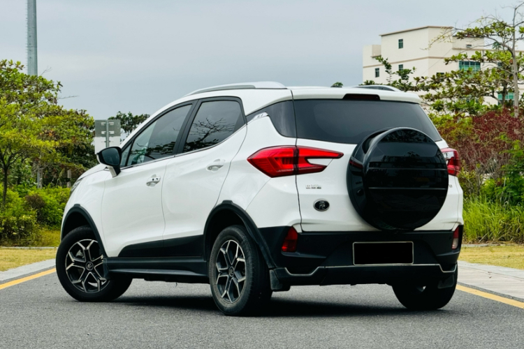 BYD Yuan 2021 car image #3