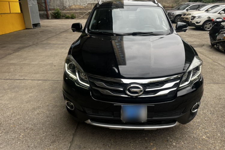 GAC Trumpchi GS5 Super 2015 car image #3