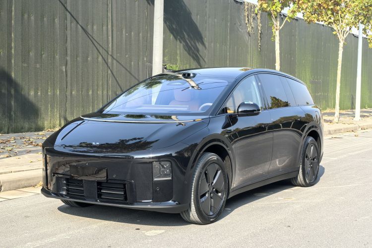 Li i8 2025 изображение автомобиля #3