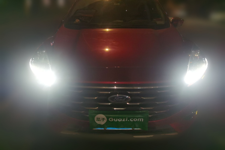 Ford Escape 2022 immagine di auto #3