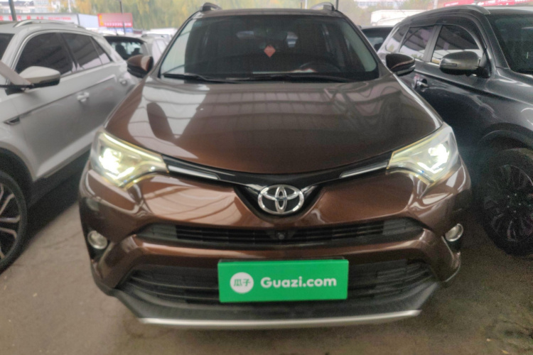 RAV4 2017 #3 RAV4 2017 car image #3