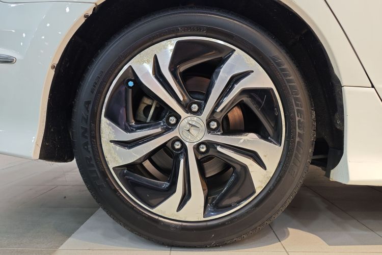 Honda Spirior 2017 immagine di auto #3