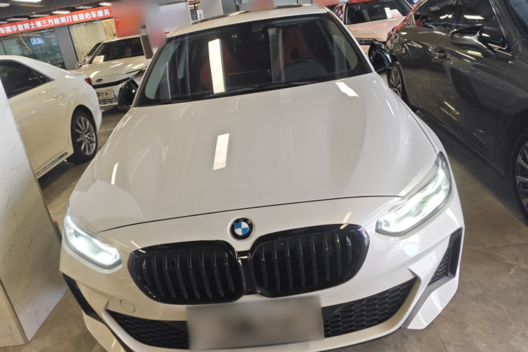 BMW 1 Series 2021 #3 BMW 1 Series 2021 car image #3